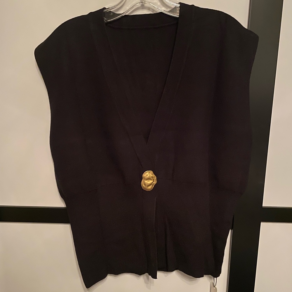 Commense Black V-Neck Sweater Vest- NWT - Picture 2 of 6